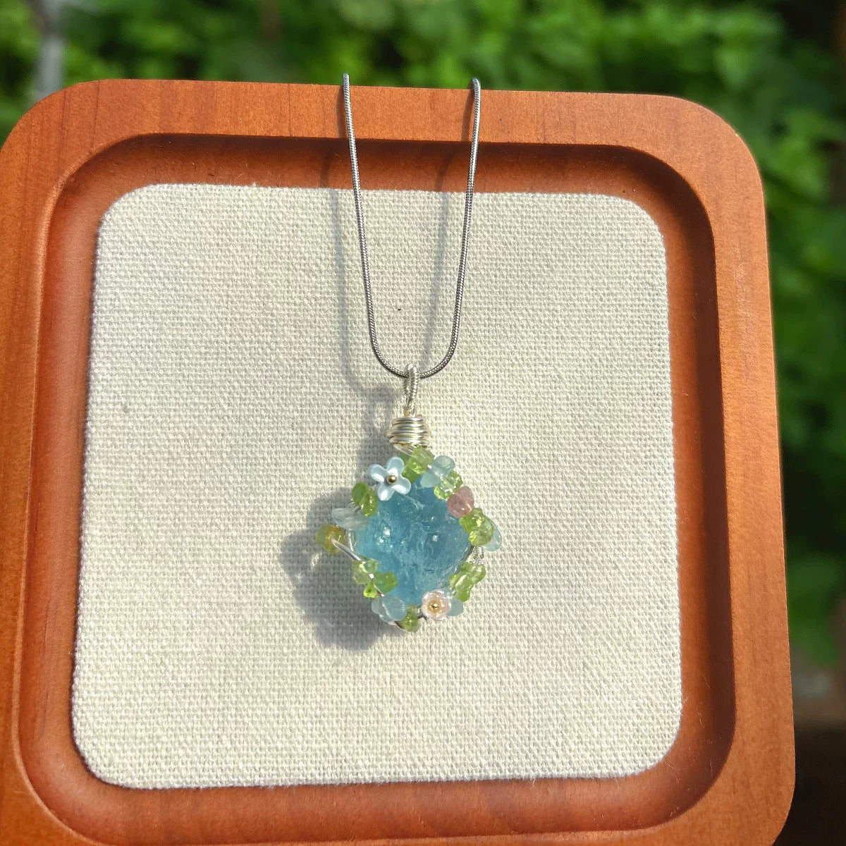 天然水晶原石项链花环手工绕线吊坠毛衣链粉水晶绿萤石海蓝宝花间