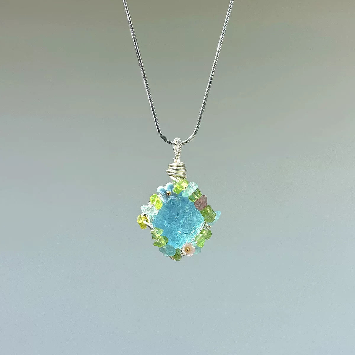 天然水晶原石项链花环手工绕线吊坠毛衣链粉水晶绿萤石海蓝宝花间